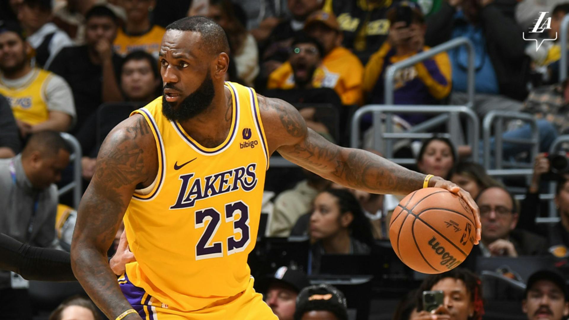 LeForgetful: LeBron James offers explanation to his no-sleeve game for the Lakers vs. Wizards